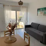 Pools Apartment